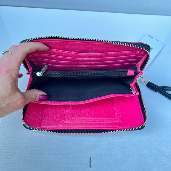 Betsey Johnson Faux Pebbled Zip Around Wallet - Picture 7 of 7